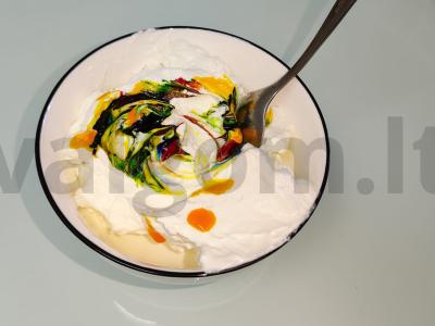 Tortas su grietinėlės kremu ir vyšniomis Žingsnis 12