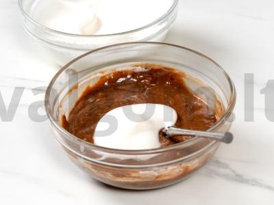 Tortas su šokoladiniu kremu Žingsnis 3