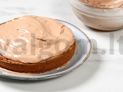 Tortas su šokoladiniu kremu Žingsnis 6