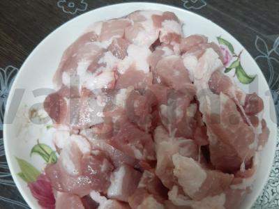 Greitas lagmanas su kiauliena Žingsnis 1