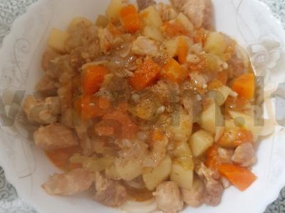 Greitas lagmanas su kiauliena pagrindine nuotrauka