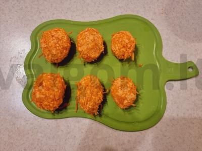 Morkų kotletai su kukurūzų kruopomis Žingsnis 4