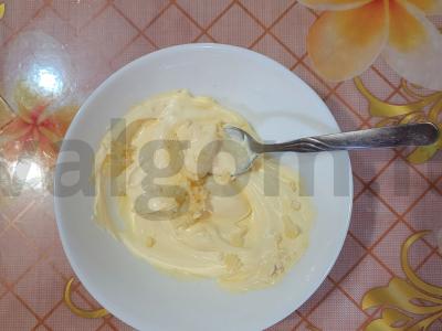 Kvapni vištiena su bulvėmis česnako padaže Žingsnis 1