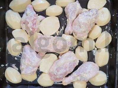 Kvapni vištiena su bulvėmis česnako padaže Žingsnis 4