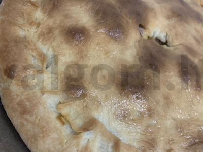 Kopūstų pyragas su kefyru ir rugine miltais pagrindine nuotrauka