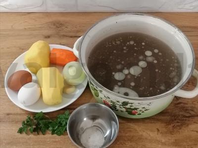 Sriuba su kiaušinių blyneliu Žingsnis 1