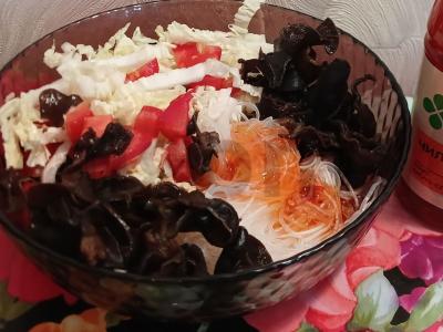 Funchosa su medžio grybais saldžiarūgščiame padaže Žingsnis 4