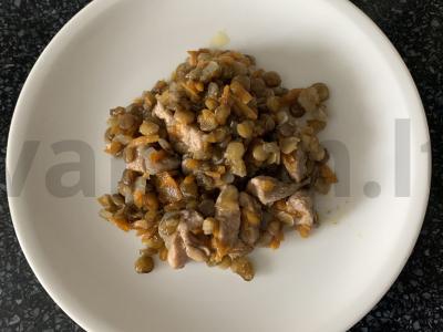 Žalioji lęša su vištiena, morkomis ir česnaku Žingsnis 5