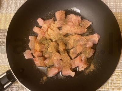 Salotas „Stolička“ su kalakutiena Žingsnis 3