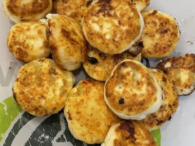 Grietinėlės varškėčiai pagrindine nuotrauka