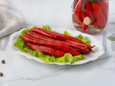 Greitas marinatui čili pipirams pagrindine nuotrauka