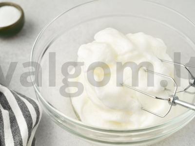 Varškės blyneliai orkaitėje Žingsnis 1