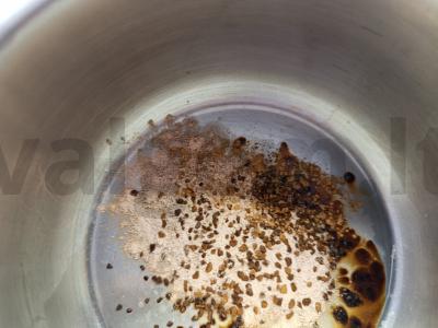 Gėrimas iš kakavos ir cikorijos su mandarinų žievele Žingsnis 1