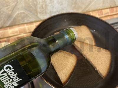 Sumuštiniai su šprotų ir petražolių Žingsnis 2