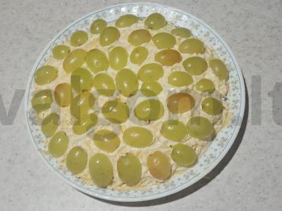 Vištienos ir vynuogių salotos Žingsnis 4