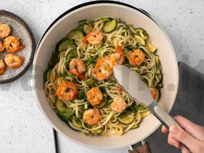 Makaronai su krevetėmis ir žolelėmis Žingsnis 9