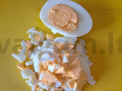 Jūros kopūstų salotos su kiaušiniais Žingsnis 2