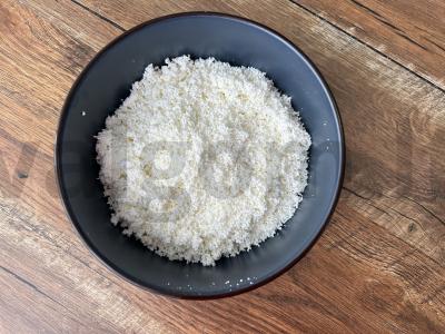 Švelnūs varškėčiai su manų kruopomis Žingsnis 1