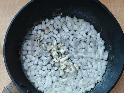 Kopūstų kotletai su keptu svogūnu Žingsnis 7