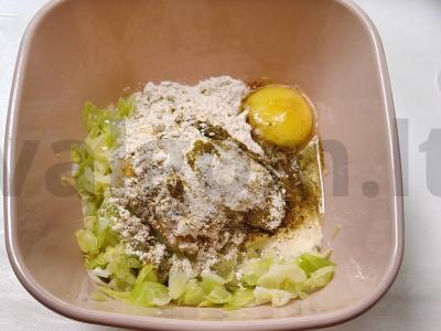 Kopūstų kotletai su keptu svogūnu Žingsnis 12