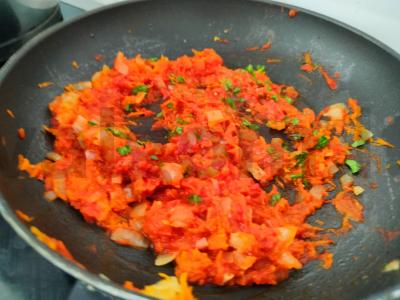 Sriuba su konservuota raudona pupelėmis ir pomidoru Žingsnis 3