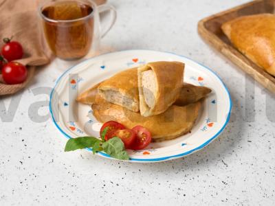 Kinybai pagrindine nuotrauka