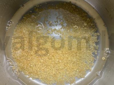 Kvietinė košė su kriauše be cukraus Žingsnis 1