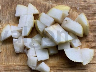 Kvietinė košė su kriauše be cukraus Žingsnis 2