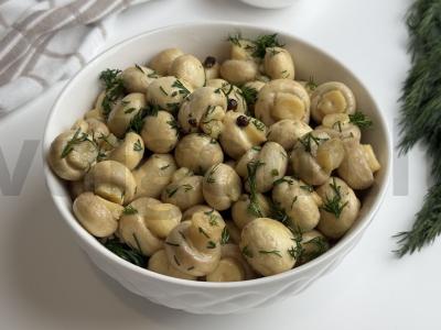 Marinuoti šampinjonai pagrindine nuotrauka