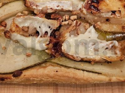 Kriaušių užkandis su brie sūriu pagrindine nuotrauka