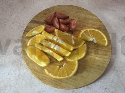 Arbata su vaisiais ir medumi Žingsnis 1