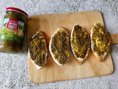 Ruginiai skrebučiai su burokėliais ir pesto padažu Žingsnis 3