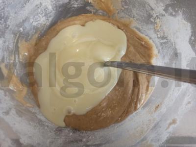 Švelnus biskvitas su cikorija ir kondensuotu pienu Žingsnis 3