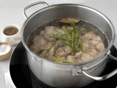 Kalakutienos sriuba su makaronais Žingsnis 2