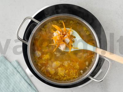 Kalakutienos sriuba su makaronais Žingsnis 7