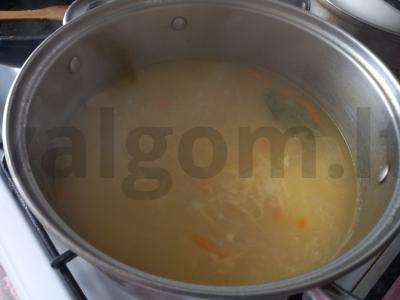 Kiaušinių makaronai su vištiena ir žolelėmis Žingsnis 6