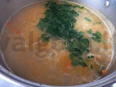 Kiaušinių makaronai su vištiena ir žolelėmis Žingsnis 8