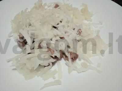 Salotas „Donkų“ su virtais vištienos širdelėmis Žingsnis 3