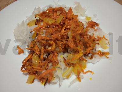 Salotas „Donkų“ su virtais vištienos širdelėmis Žingsnis 6