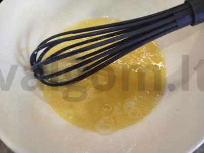 Birios varškės apkepas su džiovintomis abrikosais Žingsnis 4