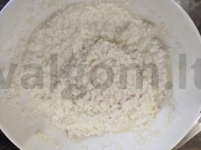 Birios varškės apkepas su džiovintomis abrikosais Žingsnis 9