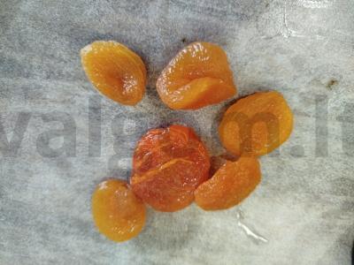 Birios varškės apkepas su džiovintomis abrikosais Žingsnis 11