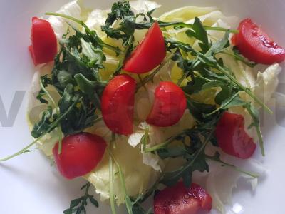 Lengvas daržovių „Cezaris“ be vištienos Žingsnis 3