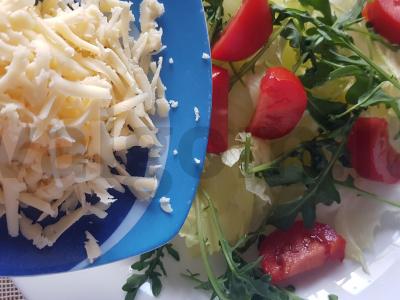 Lengvas daržovių „Cezaris“ be vištienos Žingsnis 4