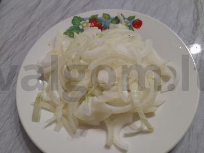 Kepta bulvė su grietine lėtoje viryklėje Žingsnis 3