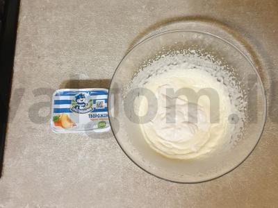 Varškės keksiukai „Pūkinukai“ Žingsnis 3