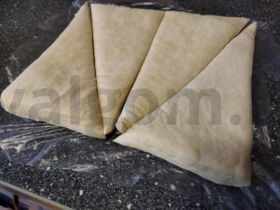 Kruasanai su pieno šokoladu Žingsnis 1