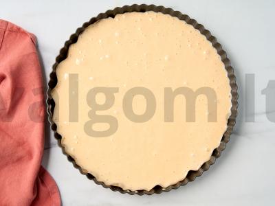 Biskvitinis pyragas su vyšniomis Žingsnis 4