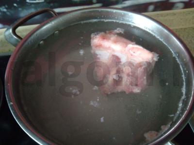 Jautienos sriuba su marinuotais pomidorais Žingsnis 1