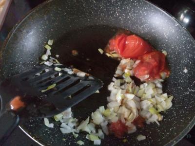 Jautienos sriuba su marinuotais pomidorais Žingsnis 3